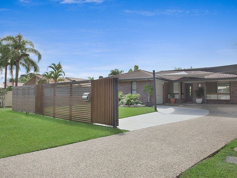 23 Angaston Avenue, Carrara QLD 4211