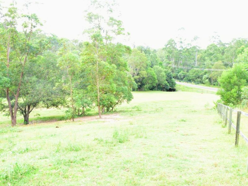 653 Bonogin Road, Bonogin QLD 4213