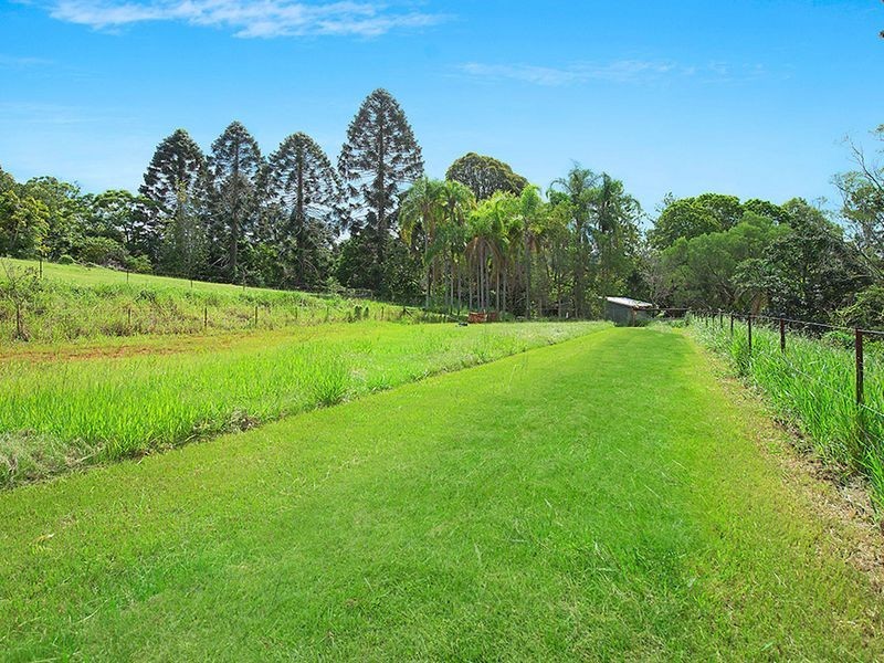 3 Manuka Road, Mudgeeraba QLD 4213