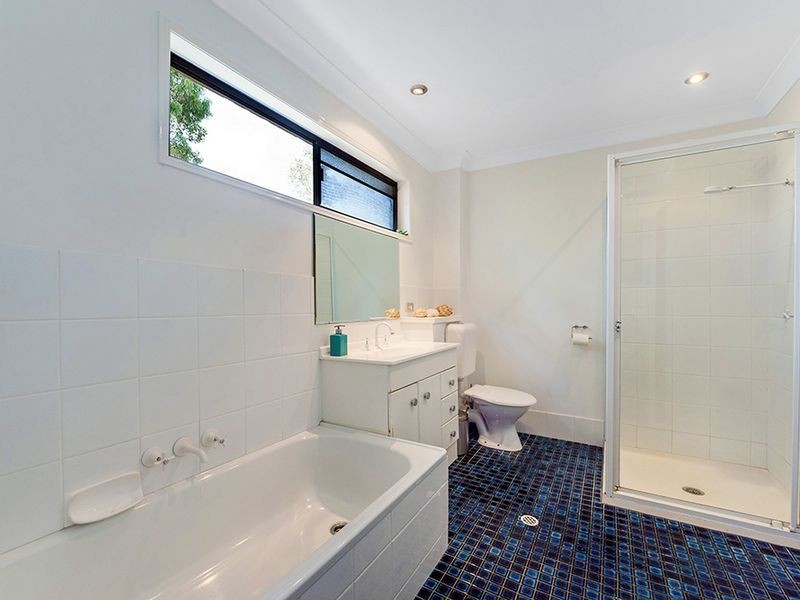 1/145 Government Road, Labrador QLD 4215