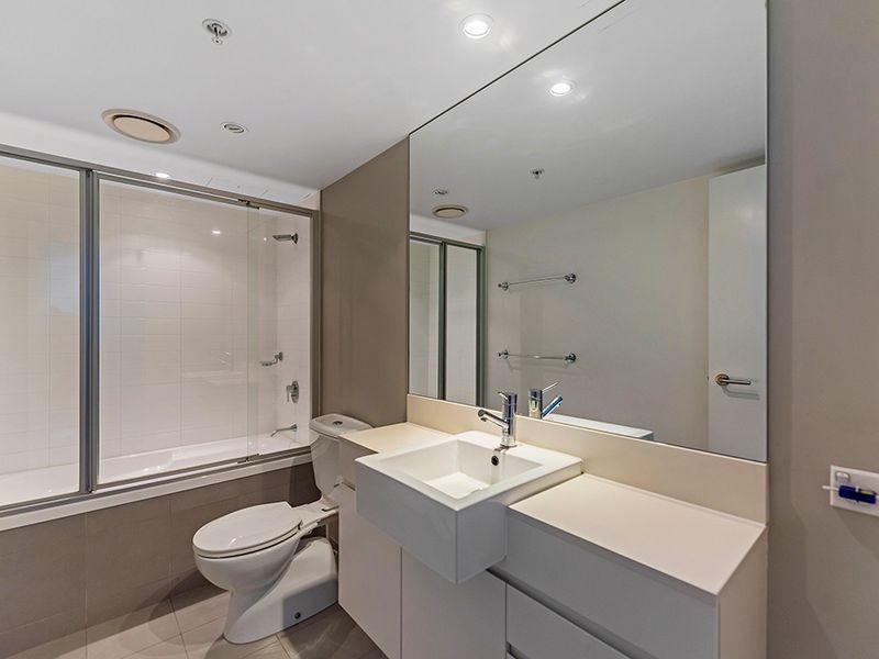Unit 21502/5 Lawson Street, Southport QLD 4215