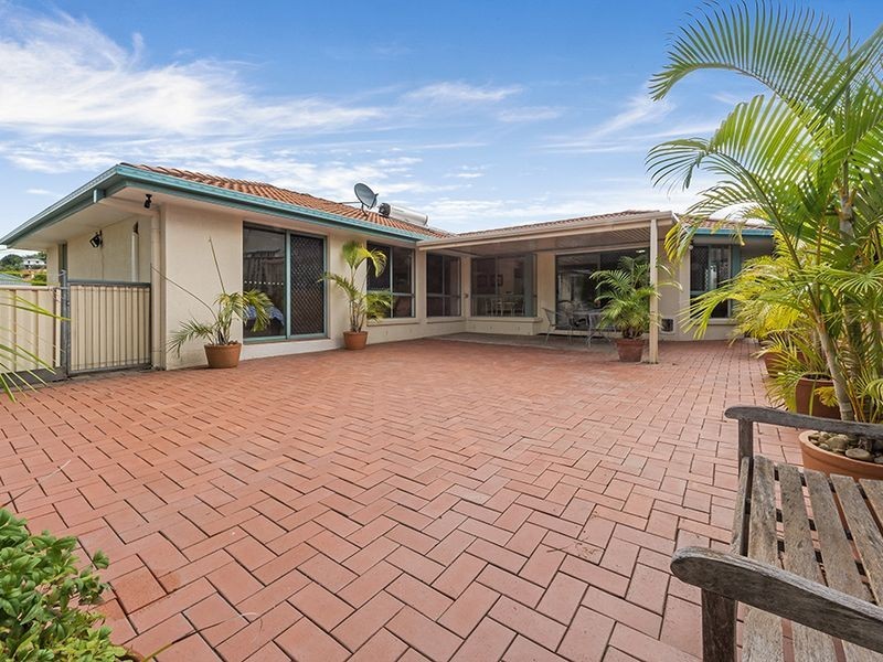 3 Langport Parade, Mudgeeraba QLD 4213