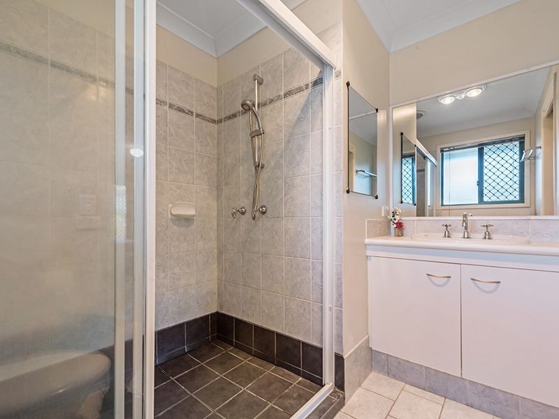 3 Langport Parade, Mudgeeraba QLD 4213
