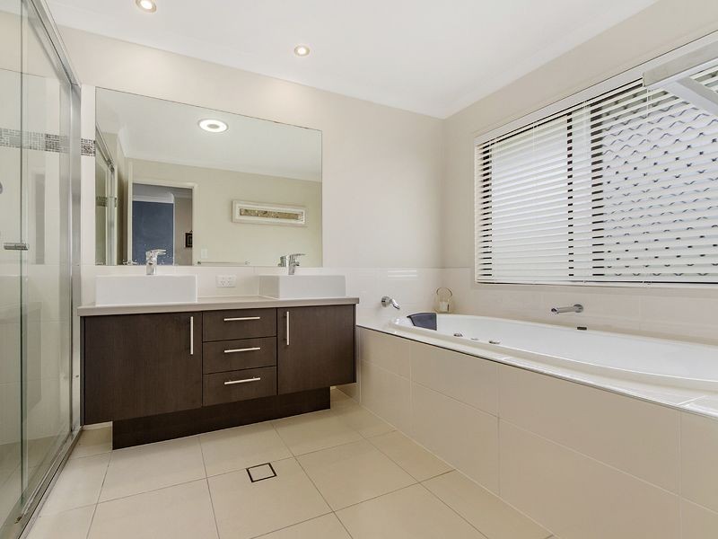 11 Monserrat Court, Reedy Creek QLD 4227