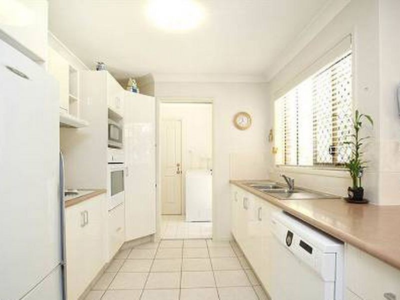 37 Madeline Street, Mudgeeraba QLD 4213