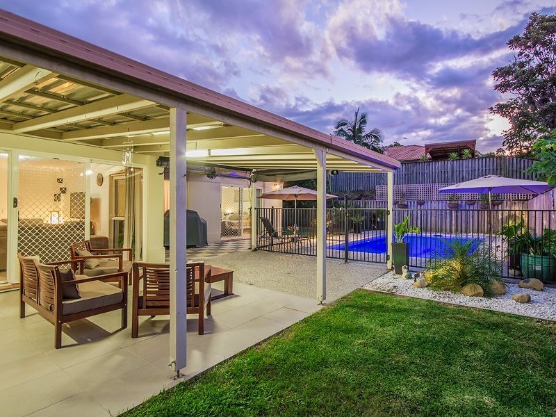 9 Leicester Terrace, Mudgeeraba QLD 4213