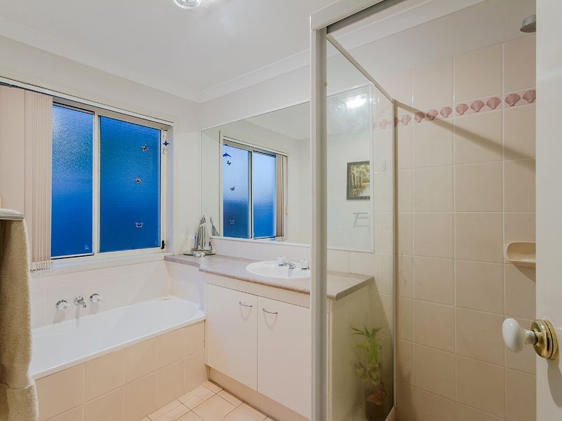 9 Leicester Terrace, Mudgeeraba QLD 4213