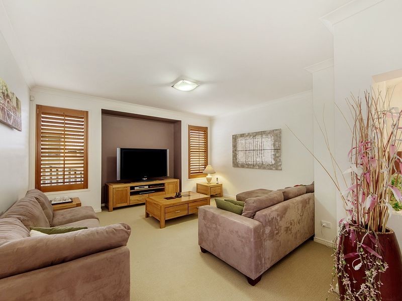 7 Learmonth Place, Reedy Creek QLD 4227