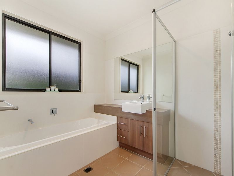 7 Learmonth Place, Reedy Creek QLD 4227