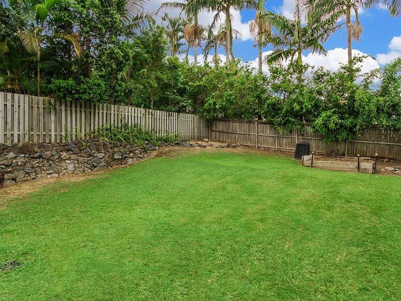 10 Oakmont Street, Robina QLD 4226