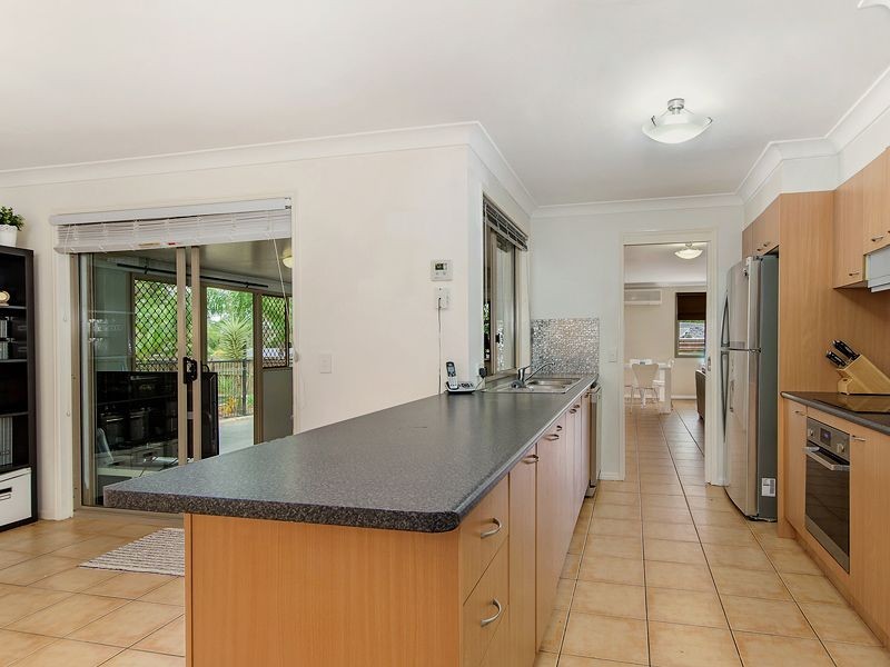 10 Oakmont Street, Robina QLD 4226