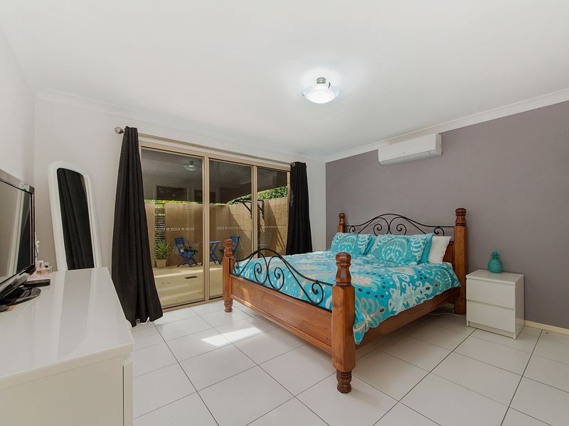 10 Oakmont Street, Robina QLD 4226