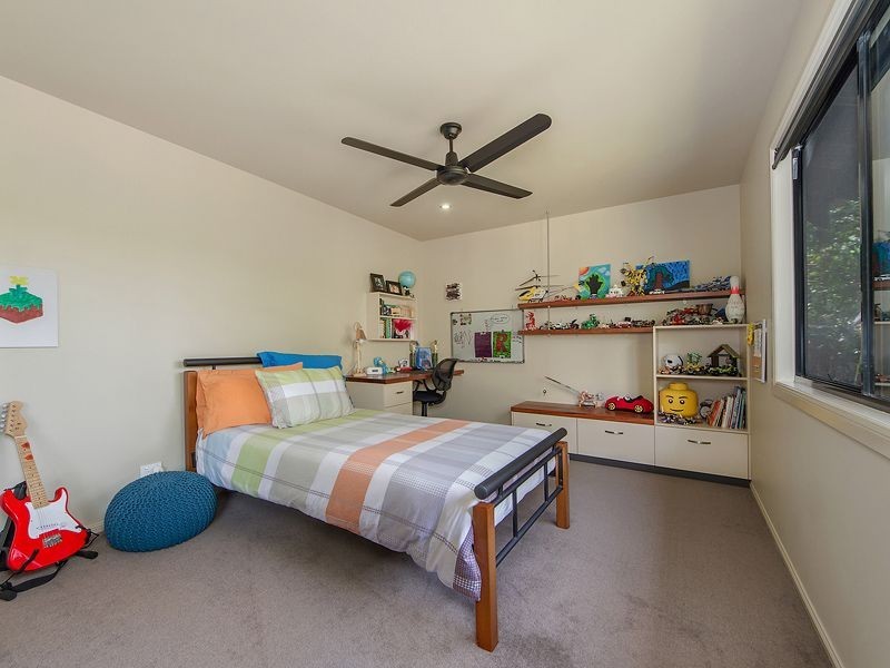 5 Tahlia Court, Bonogin QLD 4213