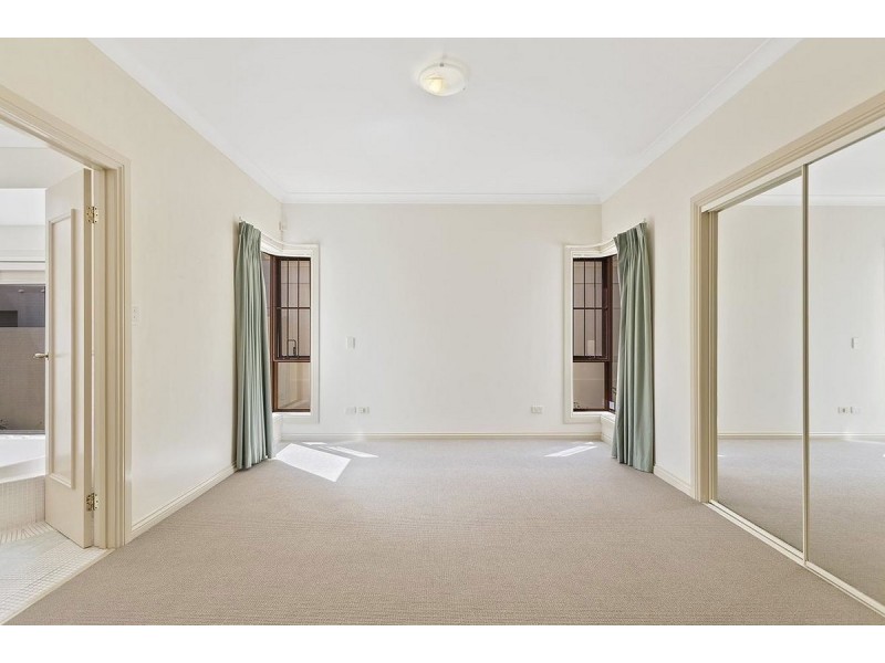 74 Concord Circuit, Robina QLD 4226
