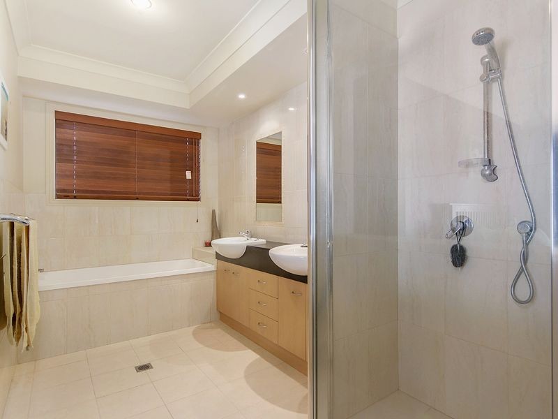 29 Gordonia Drive, Reedy Creek QLD 4227