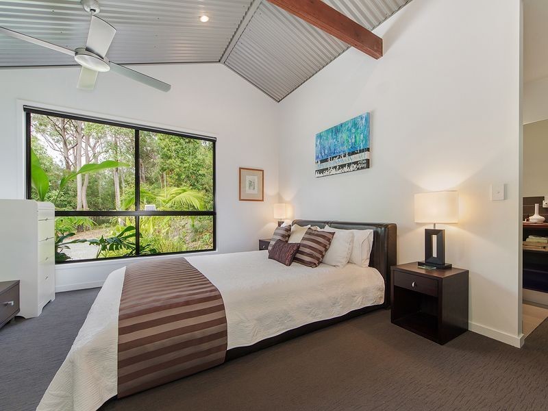6 Ridgeview Crescent, Bonogin QLD 4213