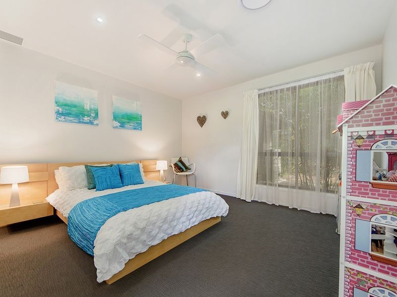 6 Ridgeview Crescent, Bonogin QLD 4213