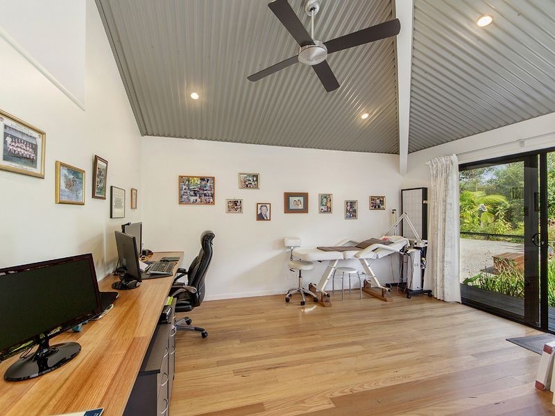 6 Ridgeview Crescent, Bonogin QLD 4213