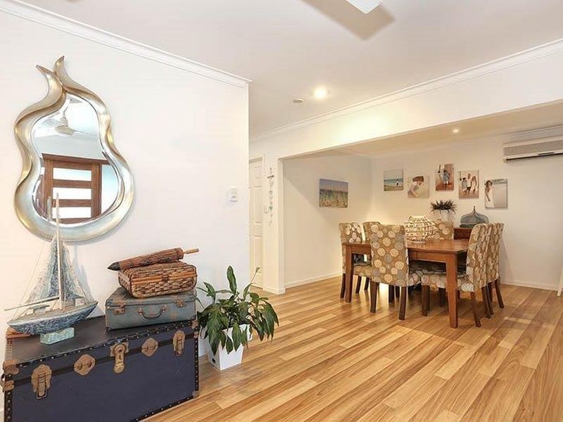 4 Seahawk Crescent, Burleigh Waters QLD 4220