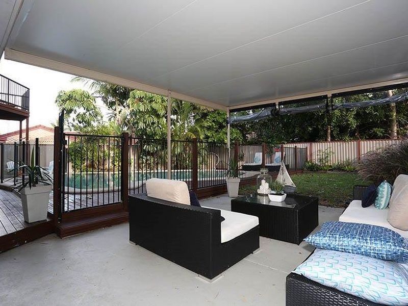 4 Seahawk Crescent, Burleigh Waters QLD 4220