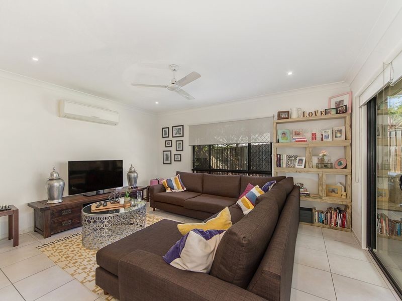 1/2 Leiden Street, Reedy Creek QLD 4227