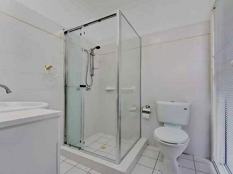 4 Beecroft Place, Robina QLD 4226