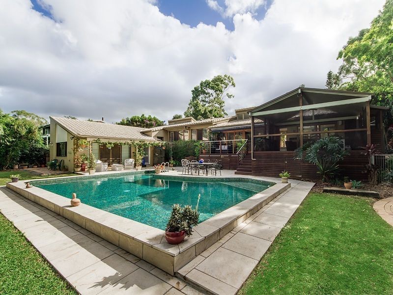 37 Hillview Parade, Ashmore QLD 4214