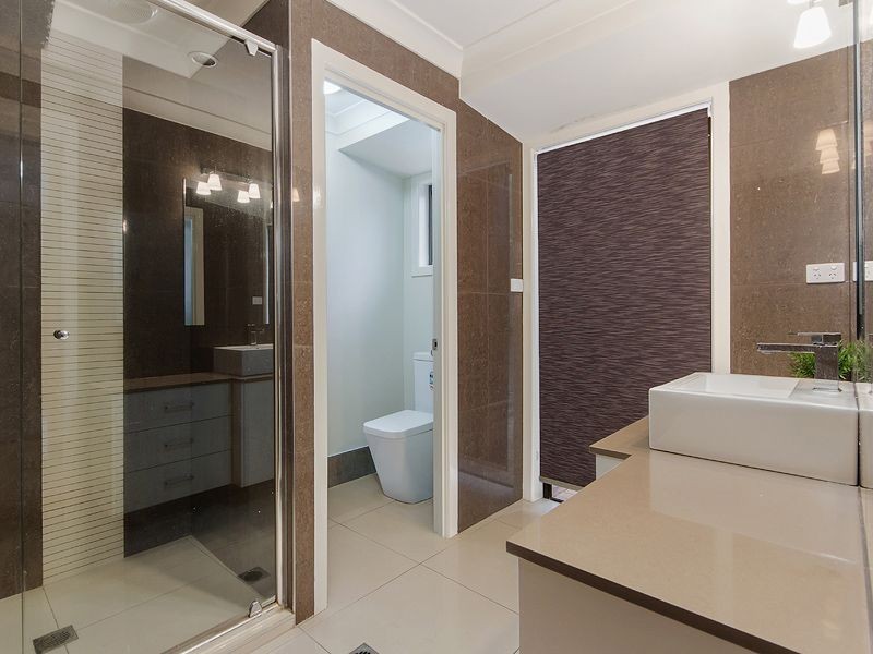 37 Hillview Parade, Ashmore QLD 4214