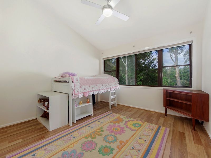 37 Hillview Parade, Ashmore QLD 4214