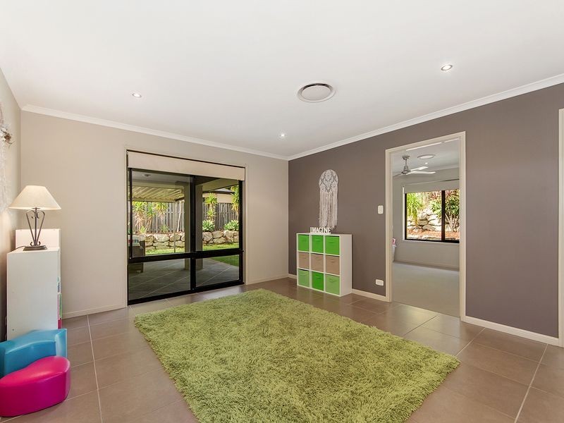 70 Observatory Drive, Reedy Creek QLD 4227