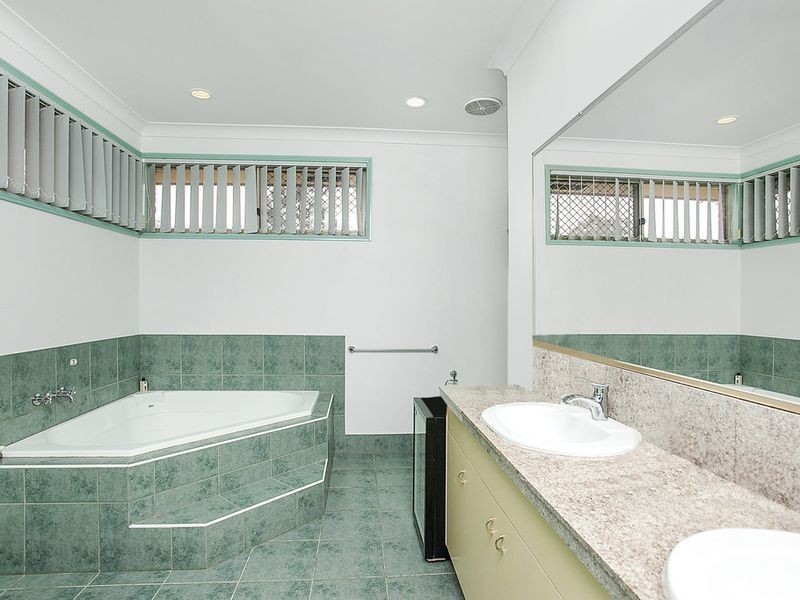 17 Byfield Court, Nerang QLD 4211