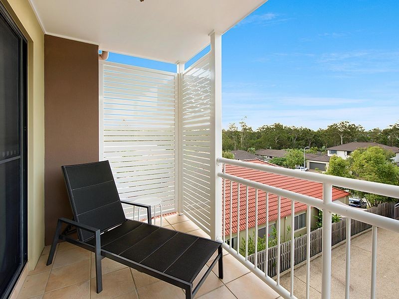 10/12 Geraldton Drive, Varsity Lakes QLD 4227