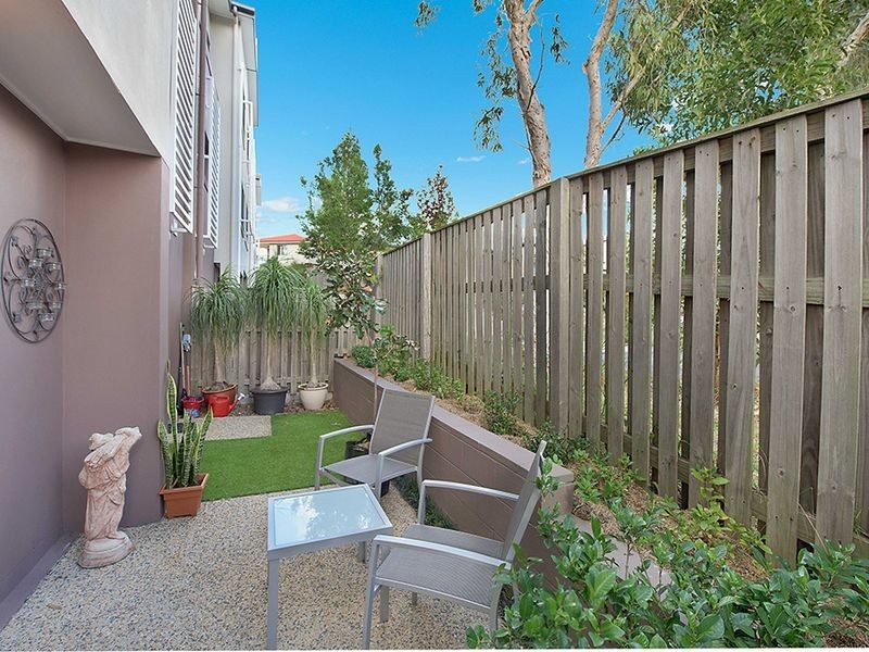 10/12 Geraldton Drive, Varsity Lakes QLD 4227