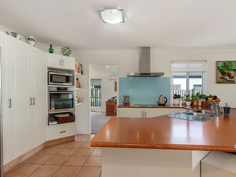 40 Straite Drive, Robina QLD 4226