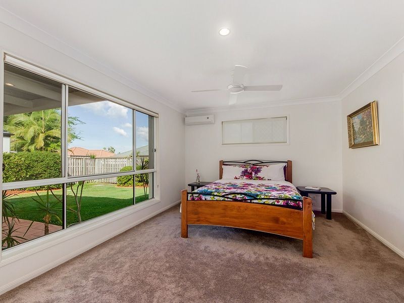 40 Straite Drive, Robina QLD 4226