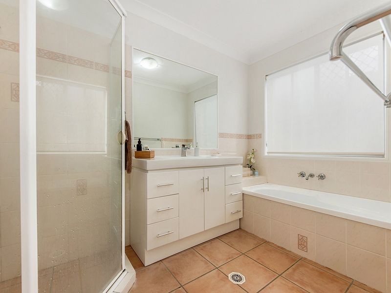 40 Straite Drive, Robina QLD 4226