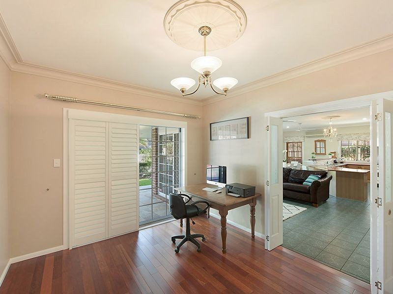 2 Ringwood Court, Robina QLD 4226