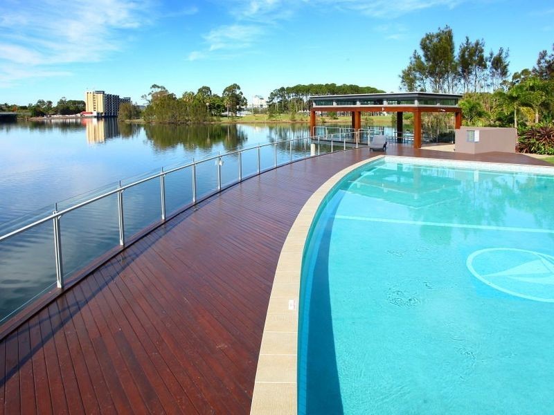 112/22-24 Ben Lexcen Place, Robina QLD 4226
