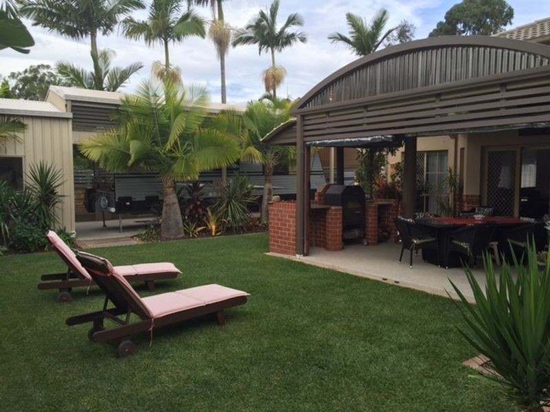1 Glastonbury Drive, Mudgeeraba QLD 4213