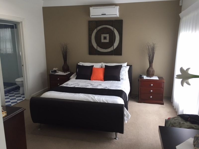 1 Glastonbury Drive, Mudgeeraba QLD 4213