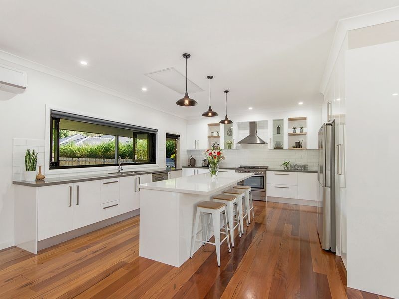 4 Hersden Court, Bonogin QLD 4213