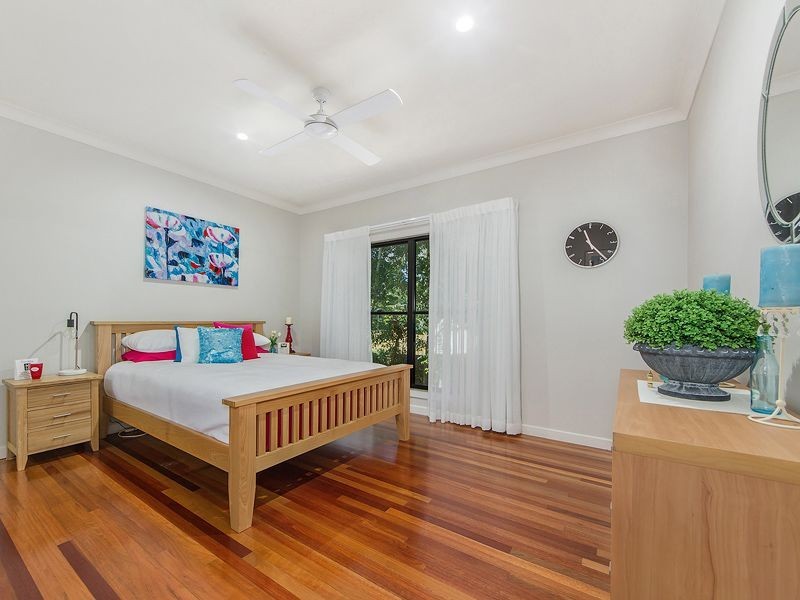 4 Hersden Court, Bonogin QLD 4213