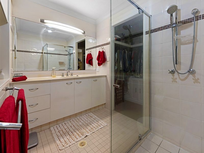 5 Merion Court, Robina QLD 4226