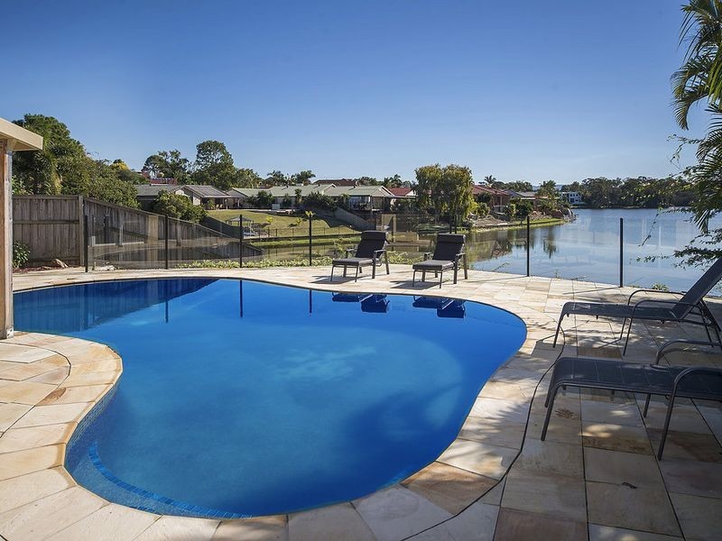 10 Newport Drive, Robina QLD 4226