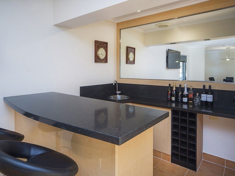 10 Newport Drive, Robina QLD 4226