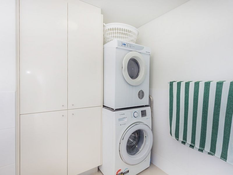 111/32 Riverview Parade, Surfers Paradise QLD 4217