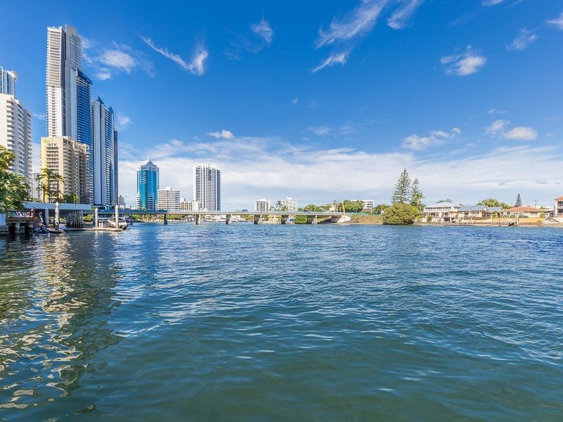 111/32 Riverview Parade, Surfers Paradise QLD 4217