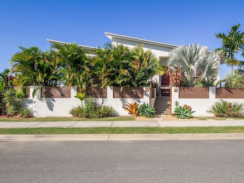 14 Golden Grove Boulevard, Reedy Creek QLD 4227