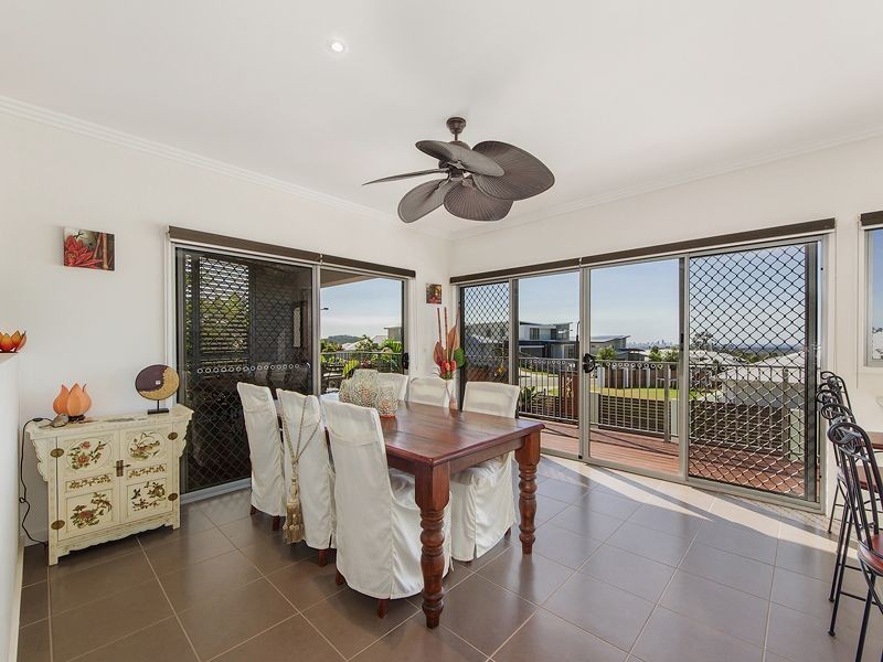 14 Golden Grove Boulevard, Reedy Creek QLD 4227
