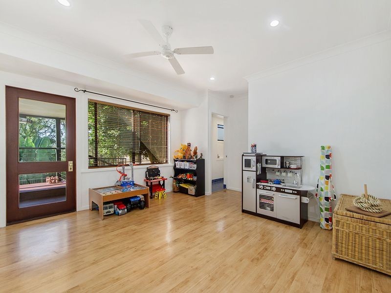 14 Umpara Crescent, Mudgeeraba QLD 4213